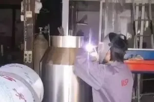 304管道焊接翻车预警！3分钟学会正确焊丝焊条选型方案